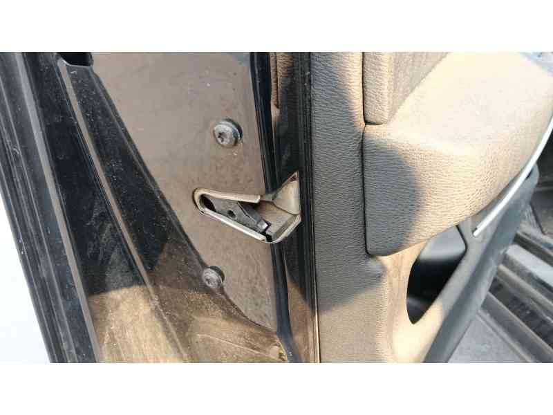 Recambio de cerradura puerta delantera izquierda para bmw x3 (e83) 2.0 sd referencia OEM IAM   