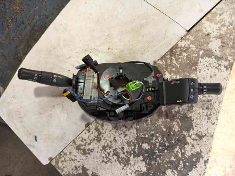 Recambio de mando multifuncion para renault megane ii (bm0/1_, cm0/1_) 1.6 16v (bm0c, cm0c) referencia OEM IAM   