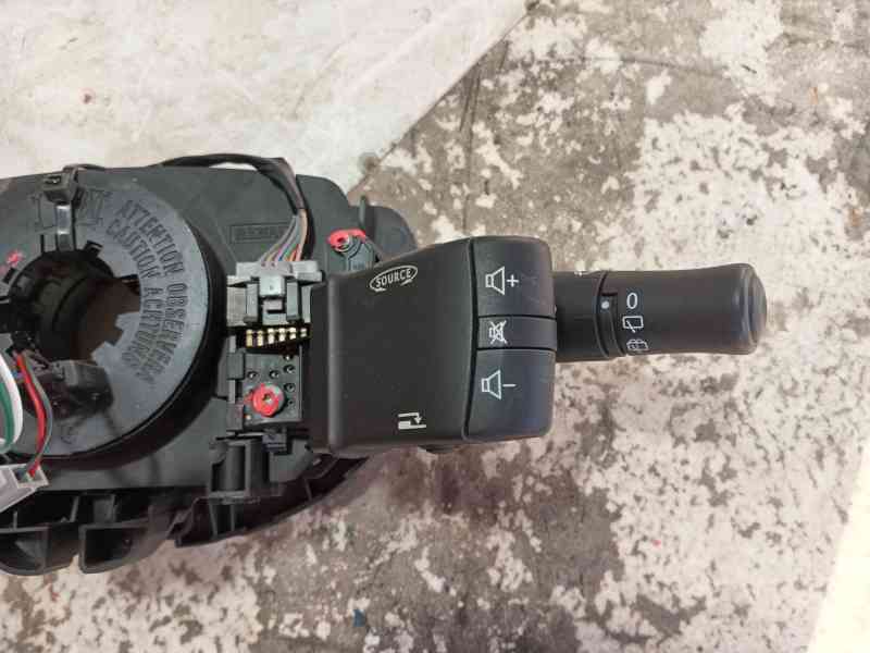 Recambio de mando multifuncion para renault megane ii (bm0/1_, cm0/1_) 1.6 16v (bm0c, cm0c) referencia OEM IAM   