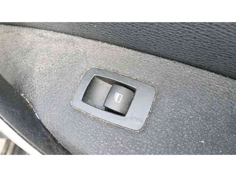 Recambio de mando elevalunas trasero derecho para bmw x3 (e83) 2.0 sd referencia OEM IAM   