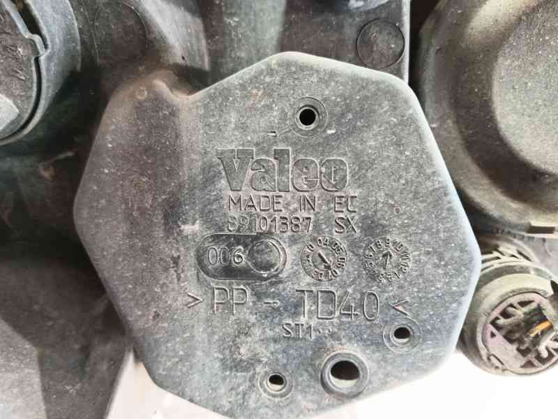 Recambio de faro izquierdo para fiat grande punto (199_) 1.3 d multijet referencia OEM IAM   
