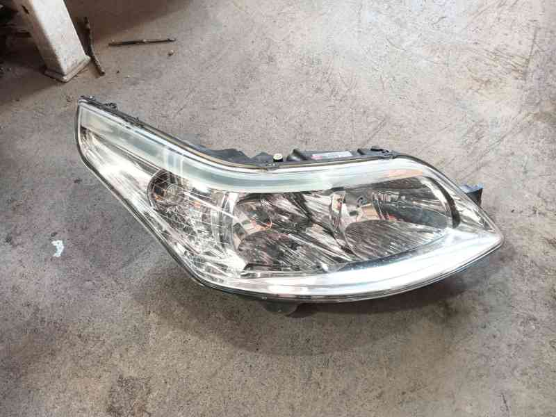 Recambio de faro derecho para citroën c4 i (lc_) 1.6 hdi referencia OEM IAM   