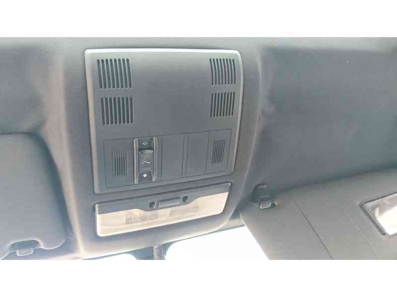 Recambio de luz interior delantera central para bmw x3 (e83) 2.0 sd referencia OEM IAM   