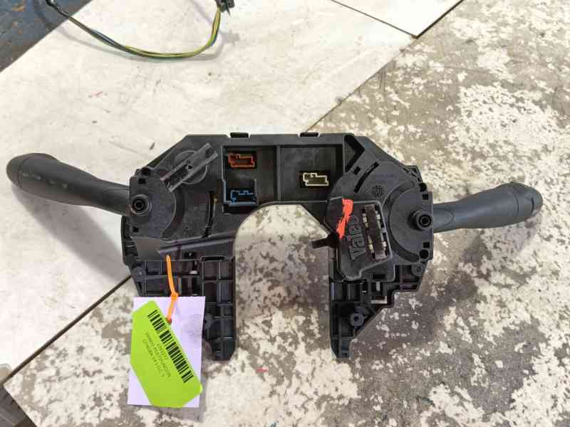 Recambio de mando multifuncion para citroën c4 i (lc_) 1.6 hdi referencia OEM IAM   