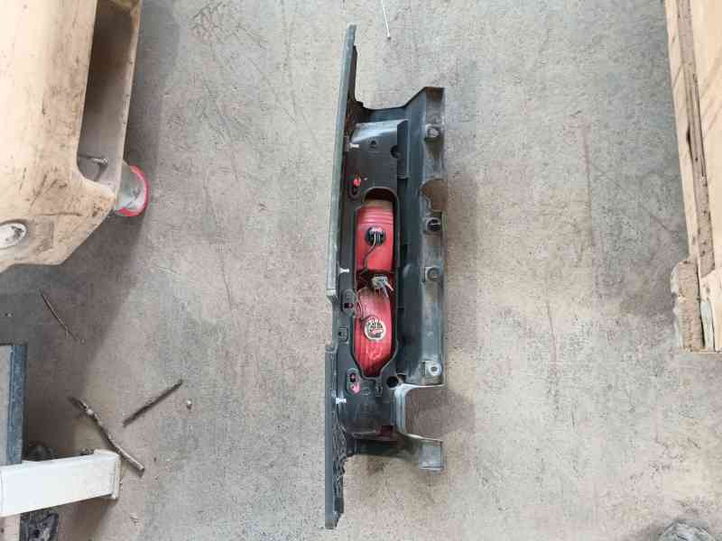 Recambio de piloto trasero derecho para opel vivaro a furgoneta (x83) 2.0 cdti (f7) referencia OEM IAM   