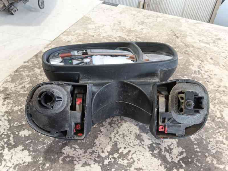 Recambio de espejo retrovisor derecho para opel vivaro a furgoneta (x83) 2.0 cdti (f7) referencia OEM IAM   