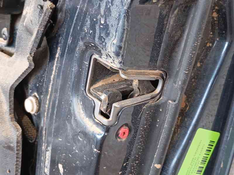 Recambio de puerta delantera derecha para mercedes-benz clase m (w163) ml 400 cdi (163.128) referencia OEM IAM 1637201605  