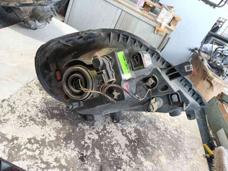 Recambio de faro izquierdo para opel vivaro a furgoneta (x83) 2.0 cdti (f7) referencia OEM IAM   