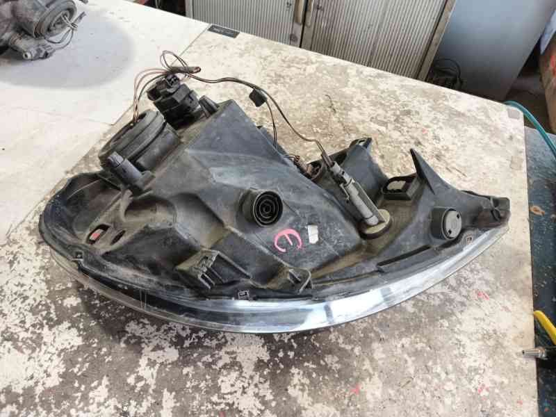 Recambio de faro izquierdo para opel vivaro a furgoneta (x83) 2.0 cdti (f7) referencia OEM IAM   