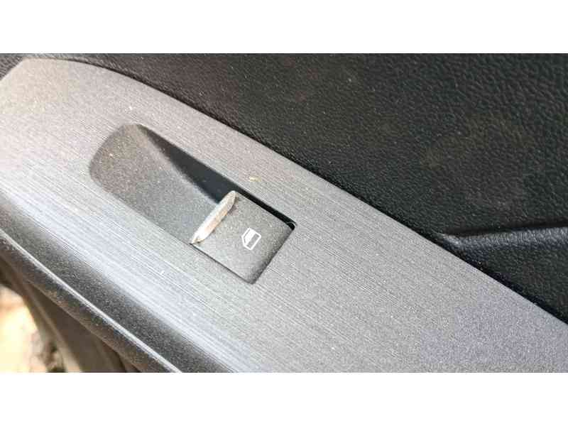 Recambio de mando elevalunas trasero derecho para ford kuga iii (dfk) 2.5 duratec plug-in-hybrid referencia OEM IAM   