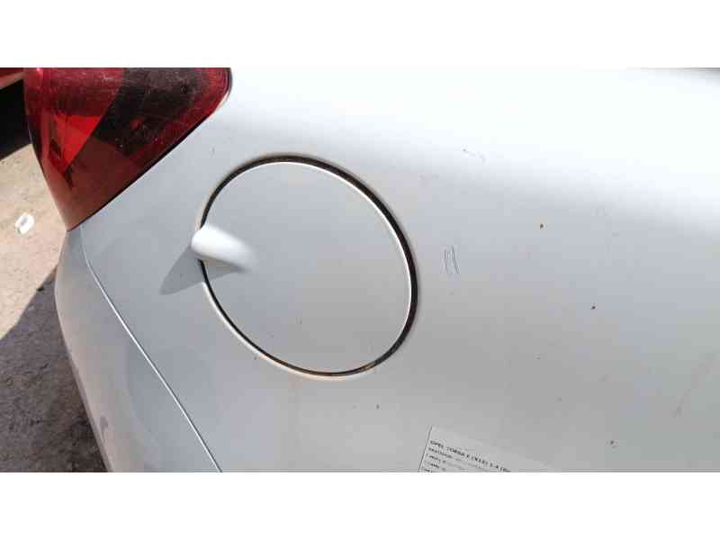 Recambio de tapa exterior combustible para opel corsa e (x15) 1.4 (08, 68) referencia OEM IAM   