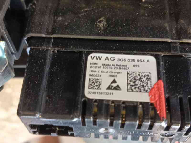 Recambio de consola central para audi a3 sportback (8ya, 8yf) 35 tdi referencia OEM IAM   