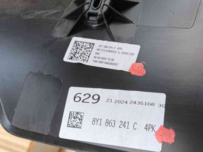 Recambio de consola central para audi a3 sportback (8ya, 8yf) 35 tdi referencia OEM IAM   