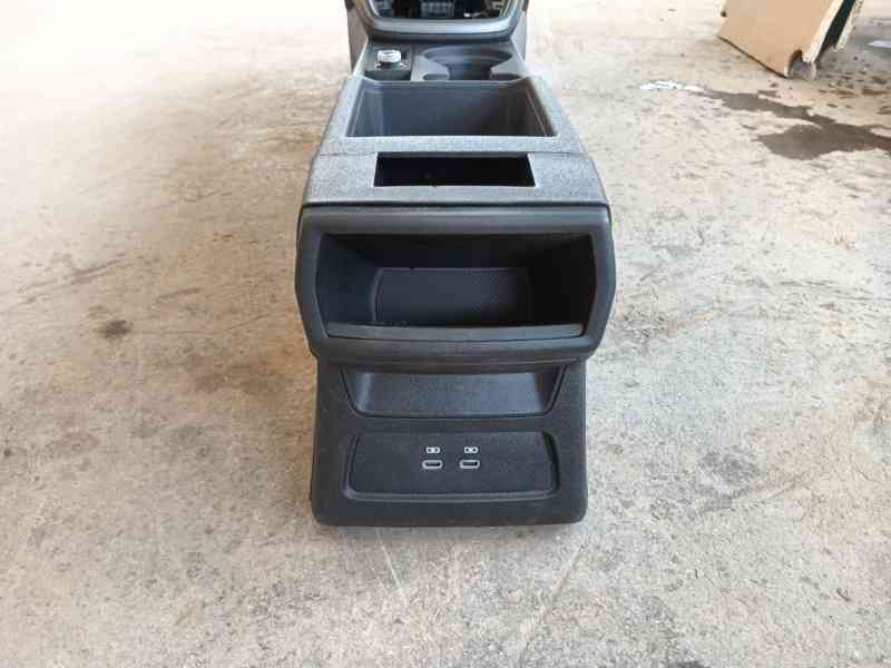 Recambio de consola central para audi a3 sportback (8ya, 8yf) 35 tdi referencia OEM IAM   