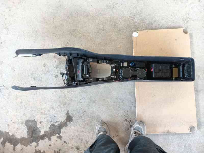 Recambio de consola central para audi a3 sportback (8ya, 8yf) 35 tdi referencia OEM IAM   