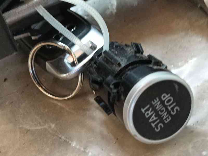 Recambio de columna direccion para audi a3 sportback (8ya, 8yf) 35 tdi referencia OEM IAM 5WB419502F  