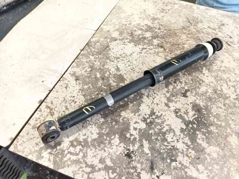 Recambio de amortiguador trasero derecho para renault clio v (b7_) 1.0 sce 65 (b7mg) referencia OEM IAM   