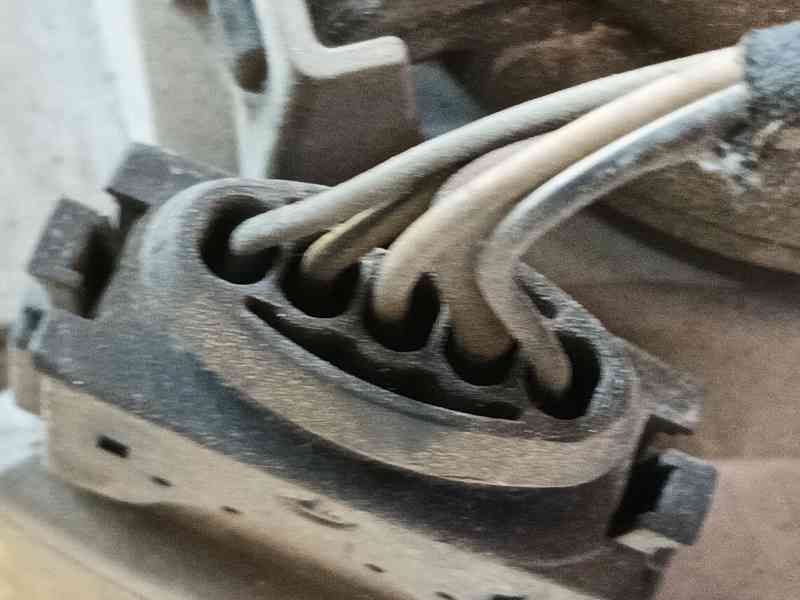 Recambio de faro izquierdo para mercedes-benz clase c (w203) c 220 cdi (203.008) referencia OEM IAM 2038200161 0301166207 A20382