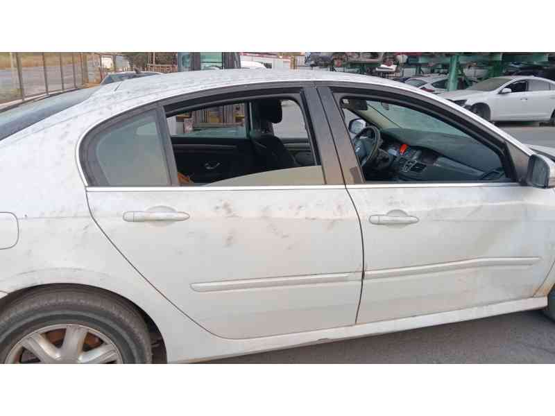 Recambio de puerta trasera derecha para renault laguna iii (bt0/1) 1.5 dci (bt00, bt0a, bt0t, bt1j) referencia OEM IAM   