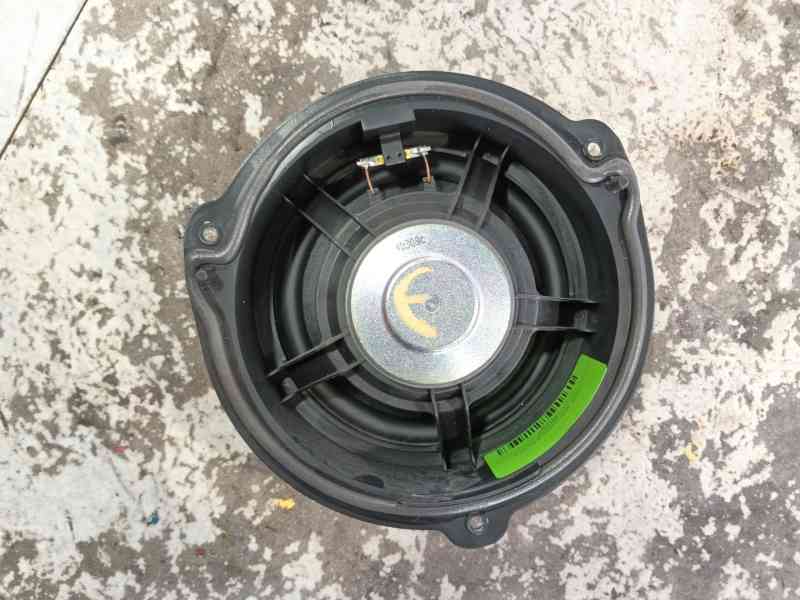 Recambio de altavoz para audi a3 sportback (8ya, 8yf) 35 tdi referencia OEM IAM   