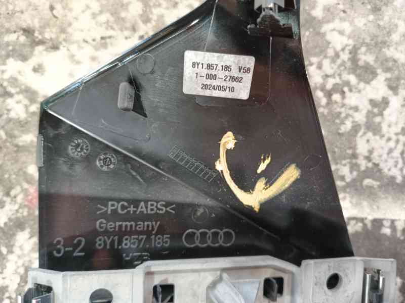 Recambio de pantalla multifuncion para audi a3 sportback (8ya, 8yf) 35 tdi referencia OEM IAM   