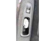 Recambio de mando elevalunas trasero derecho para citroën c3 iii (sx) 1.2 vti 82 referencia OEM IAM   