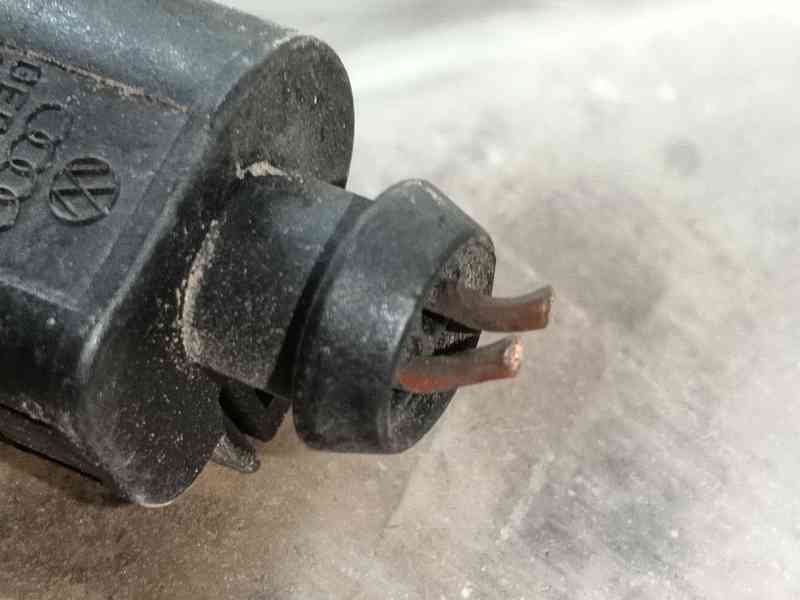 Recambio de cerradura capot para volkswagen touran (1t3) 1.6 tdi referencia OEM IAM 2K5823509E  
