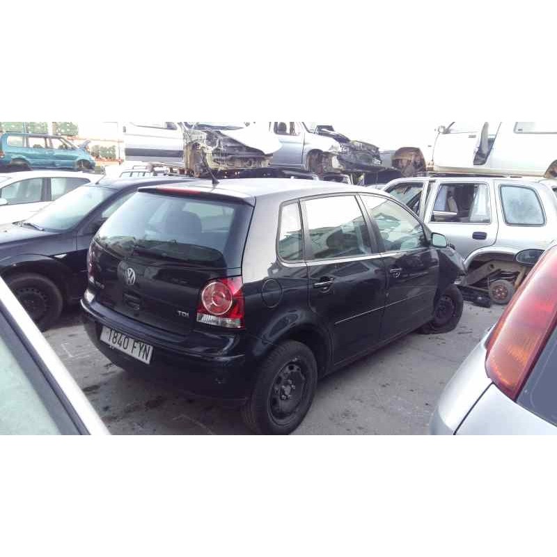 VOLKSWAGEN POLO (9N3)