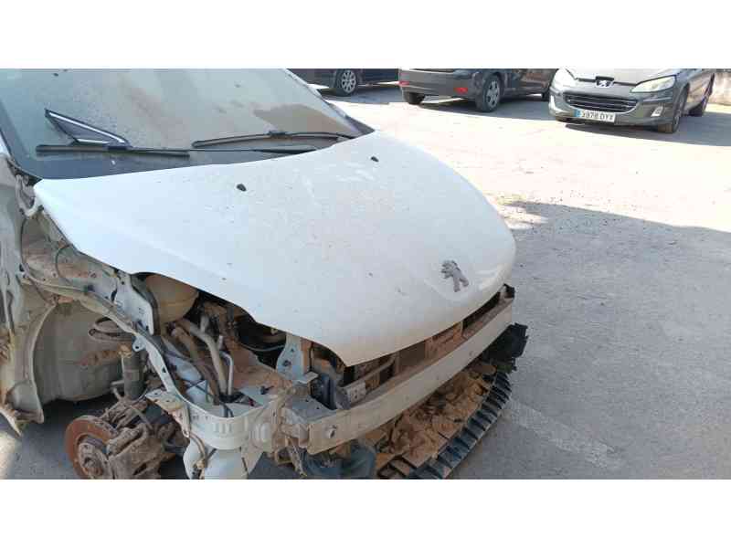 Recambio de capot para peugeot 208 i (ca_, cc_) 1.2 vti 82 referencia OEM IAM 9803656980  