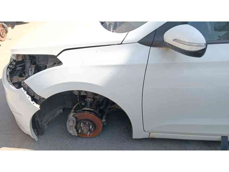 Recambio de aleta delantera izquierda para hyundai i20 ii (gb, ib) 1.2 referencia OEM IAM 66311C8000  