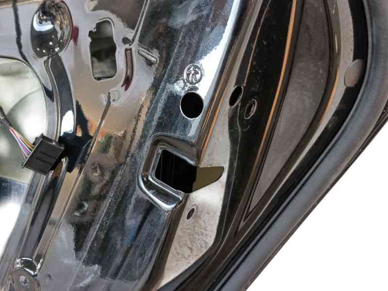 Recambio de puerta trasera derecha para audi a3 sportback (8ya, 8yf) 35 tdi referencia OEM IAM 8Y4833052A 2672624 