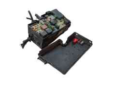 Recambio de caja fusibles delantera para volvo c30 (533) 1.6 d referencia OEM IAM 8688040 30786912 31300482