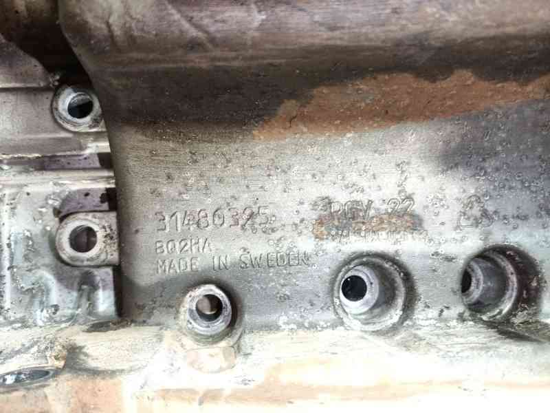 Recambio de carter para volvo xc40 (536) d3 polestar referencia OEM IAM   