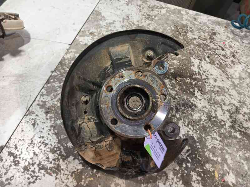 Recambio de mangueta delantera derecha para volvo xc40 (536) d3 polestar referencia OEM IAM   
