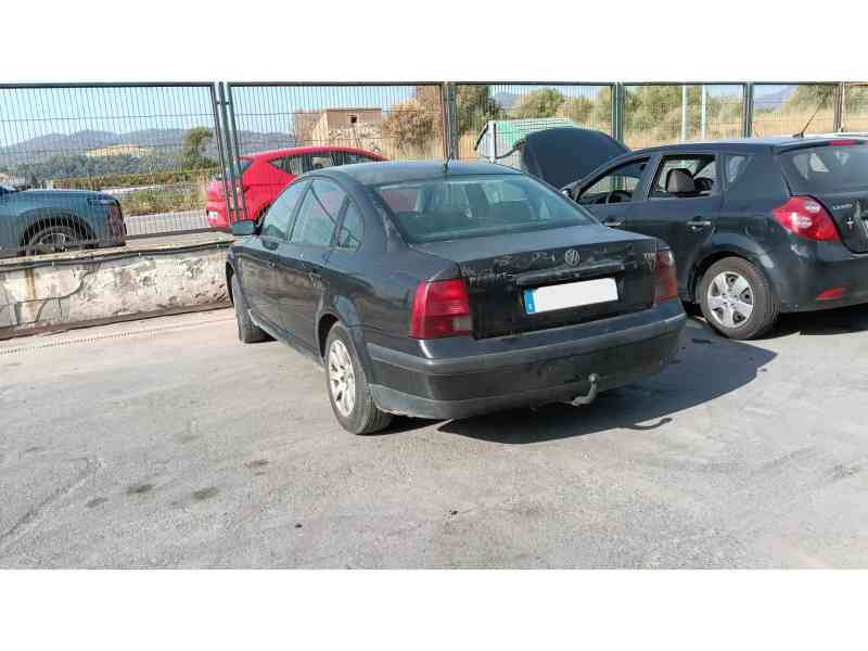 volkswagen passat b5 (3b2) del año 2002