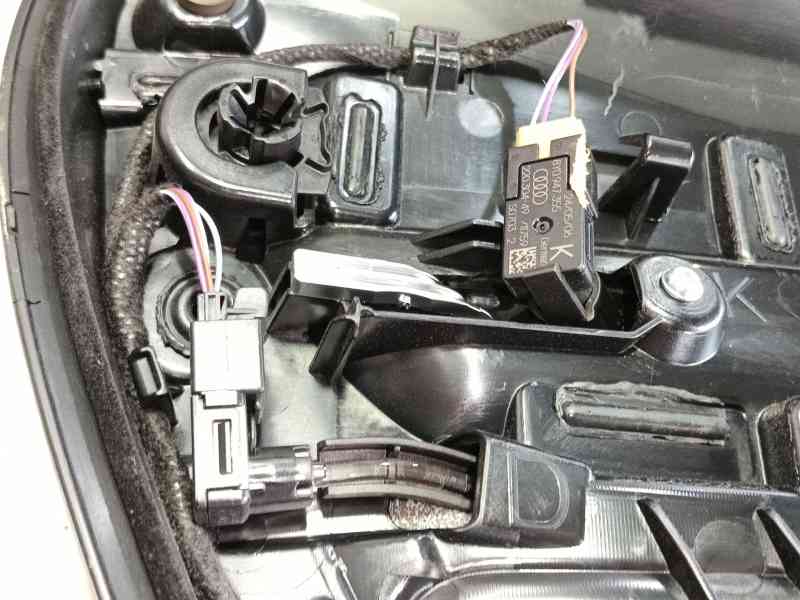 Recambio de guarnecido puerta trasera derecha para audi a3 sportback (8ya, 8yf) 35 tdi referencia OEM IAM   