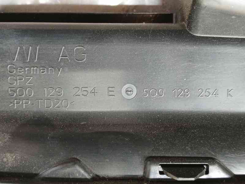 Recambio de canalizador aire para audi a3 sportback (8ya, 8yf) 35 tdi referencia OEM IAM   