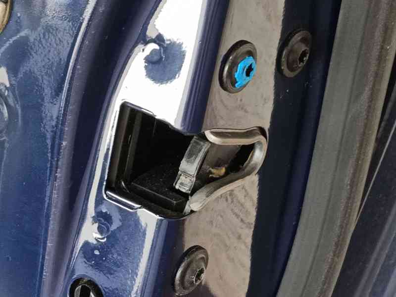 Recambio de puerta trasera derecha para opel insignia a (g09) 2.0 cdti (68) referencia OEM IAM 22796348  