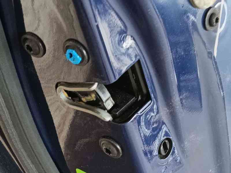Recambio de puerta trasera izquierda para opel insignia a (g09) 2.0 cdti (68) referencia OEM IAM 22796347  