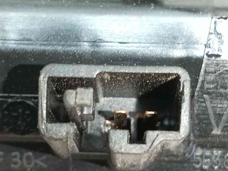 Recambio de maneta exterior porton para audi a3 sportback (8ya, 8yf) 35 tdi referencia OEM IAM 5E3827566  