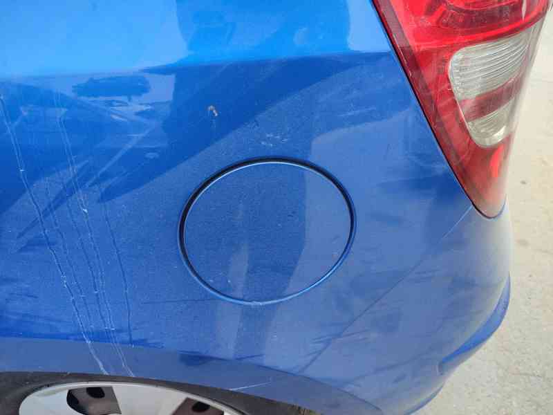 Recambio de tapa exterior combustible para hyundai i30 (fd) 1.6 crdi referencia OEM IAM   