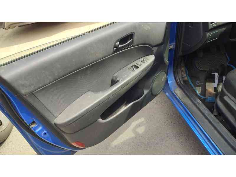 Recambio de guarnecido puerta delantera izquierda para hyundai i30 (fd) 1.6 crdi referencia OEM IAM   