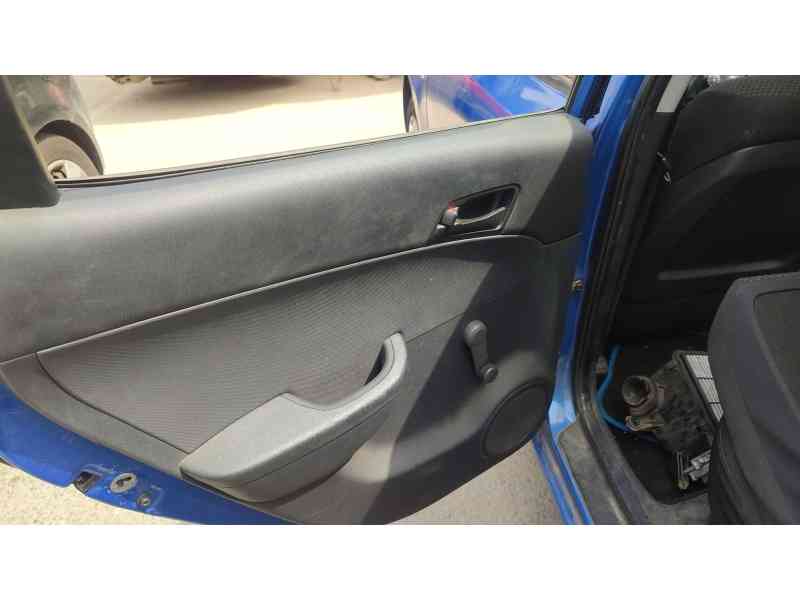 Recambio de guarnecido puerta trasera izquierda para hyundai i30 (fd) 1.6 crdi referencia OEM IAM   