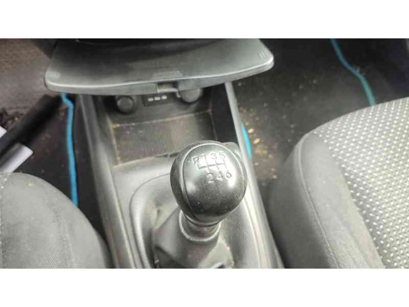 Recambio de pomo palanca cambio para hyundai i30 (fd) 1.6 crdi referencia OEM IAM   
