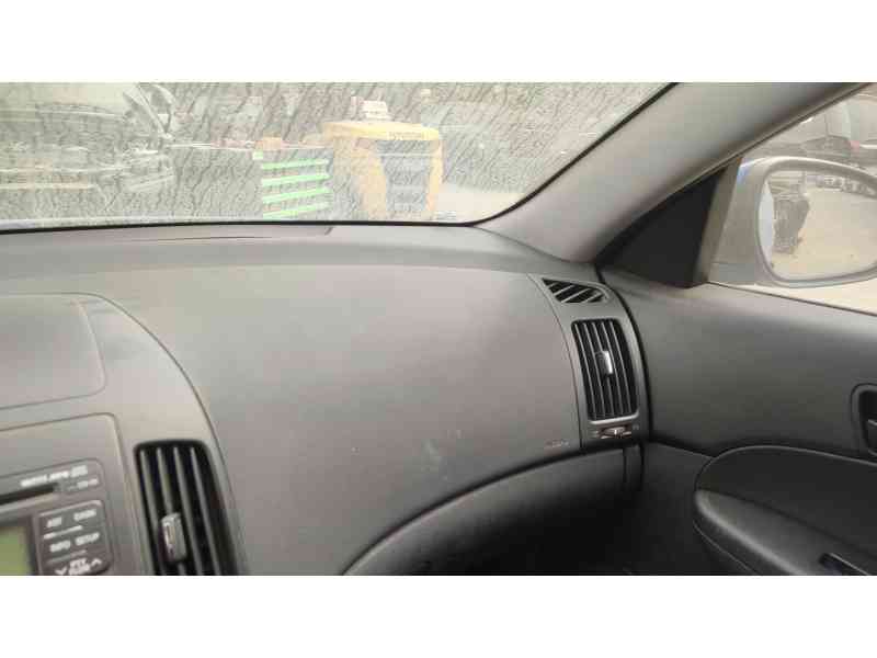 Recambio de salpicadero para hyundai i30 (fd) 1.6 crdi referencia OEM IAM   