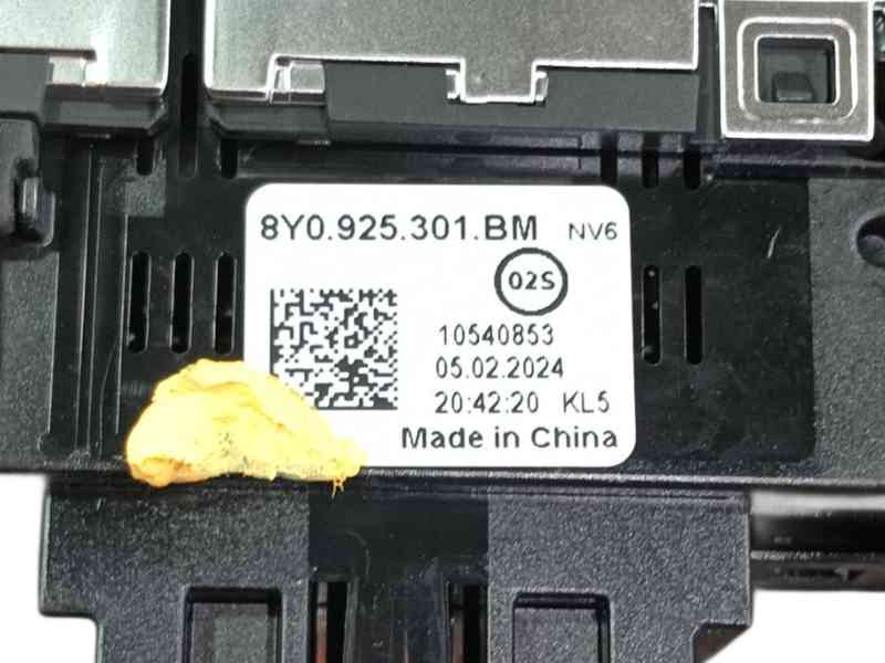 Recambio de warning para audi a3 sportback (8ya, 8yf) 35 tdi referencia OEM IAM   