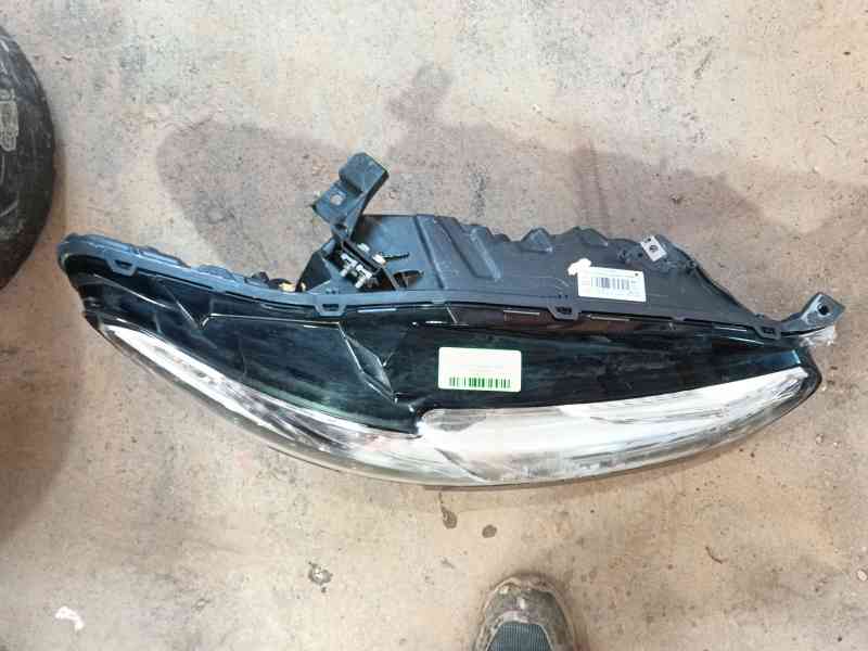 Recambio de faro derecho para ford mondeo v sedán (cd) 2.0 hybrid referencia OEM IAM   