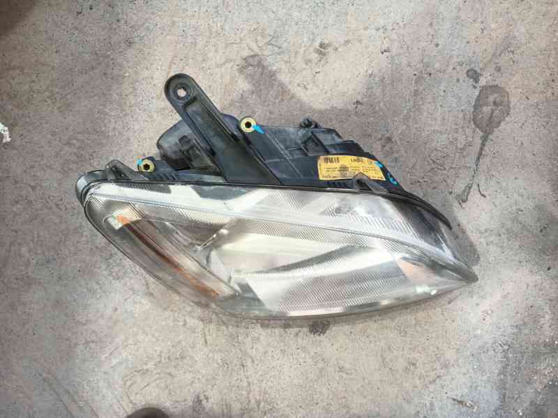 Recambio de faro derecho para ford focus c-max (dm2) 1.6 tdci referencia OEM IAM   
