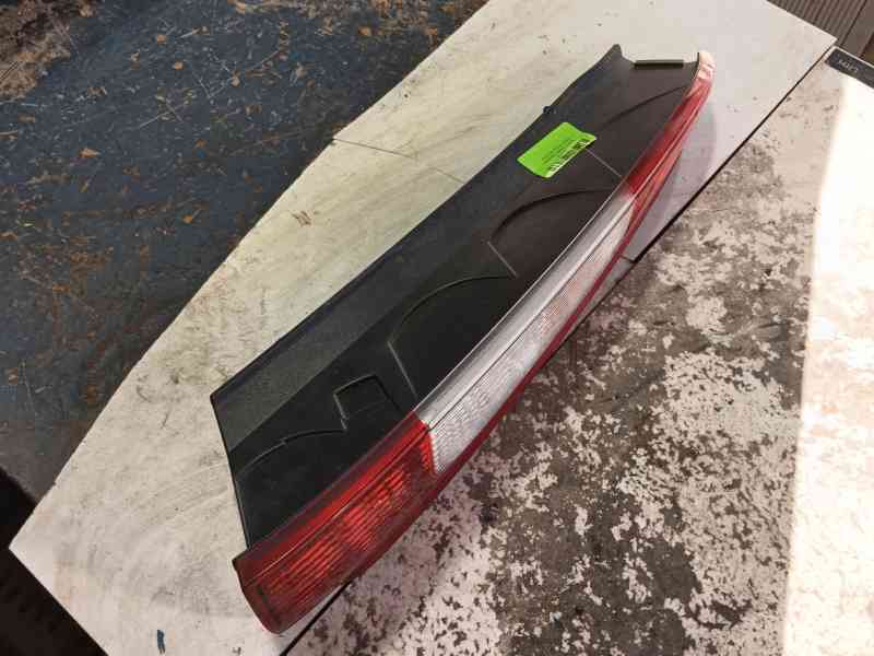 Recambio de piloto trasero izquierdo para ford focus c-max (dm2) 1.6 tdci referencia OEM IAM   