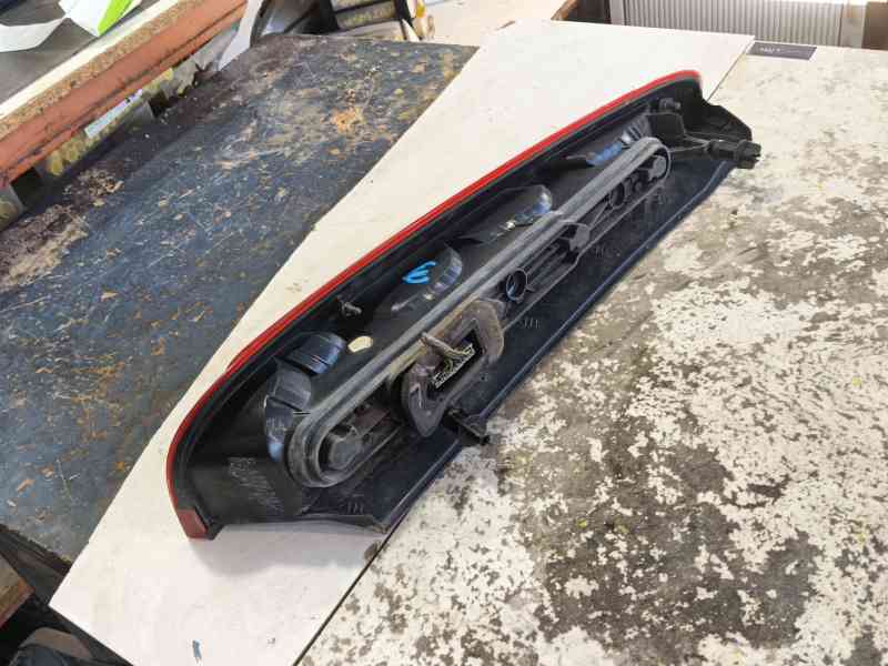 Recambio de piloto trasero izquierdo para ford focus c-max (dm2) 1.6 tdci referencia OEM IAM   
